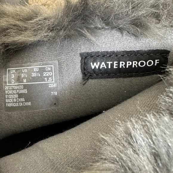 Clarks Collection Women's Gilby Merilyn Cold-Weather Waterproof Boots Size 5.5 - Picture 6 of 7